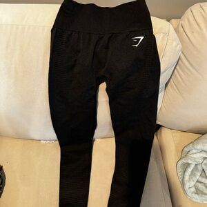 Gym shark leggings size small